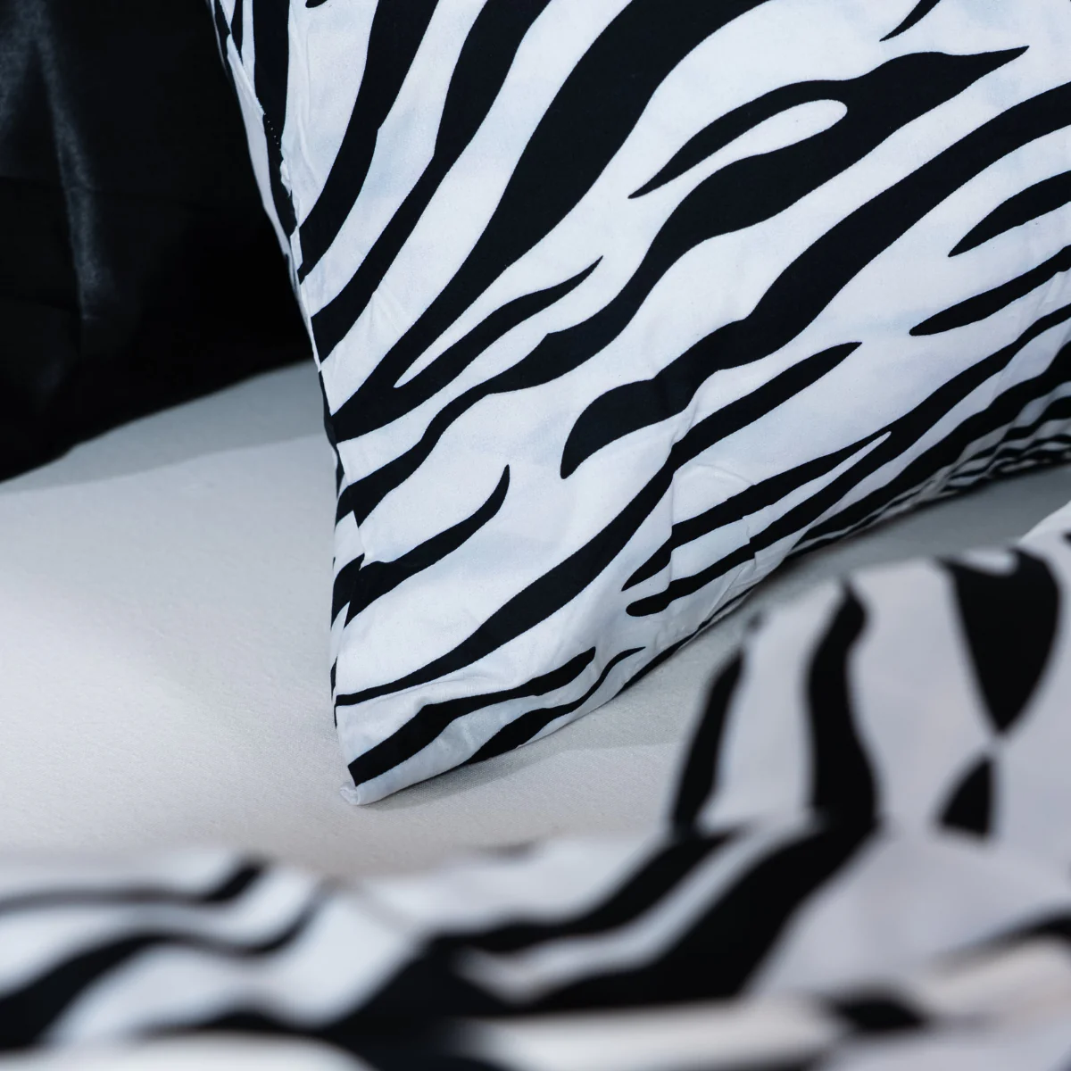 Zelesta Comfort Design Kissenbezüge Set von 2 - zebra skin - Image 3