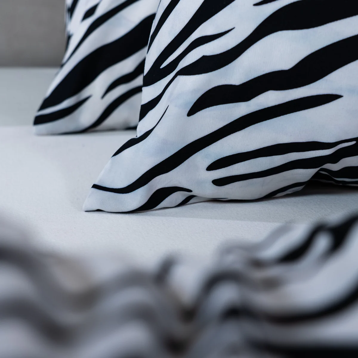 Zelesta Comfort Design Kissenbezüge Set von 2 - zebra skin - Image 4
