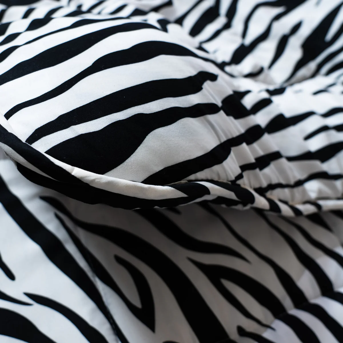 Zelesta Comfort Design Bettdecke - Zebrafell - Image 14